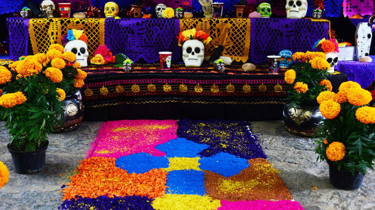 221027 aca6 f2 los altares de muertos